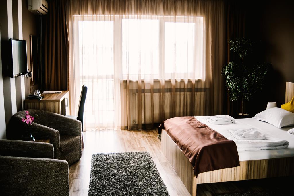 Hotel Gala Cluj-Napoca Extérieur photo