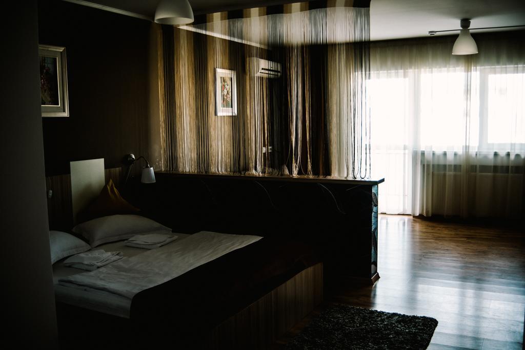 Hotel Gala Cluj-Napoca Extérieur photo