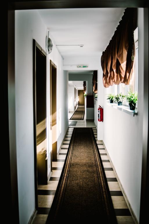 Hotel Gala Cluj-Napoca Extérieur photo
