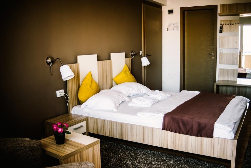 Hotel Gala Cluj-Napoca Extérieur photo