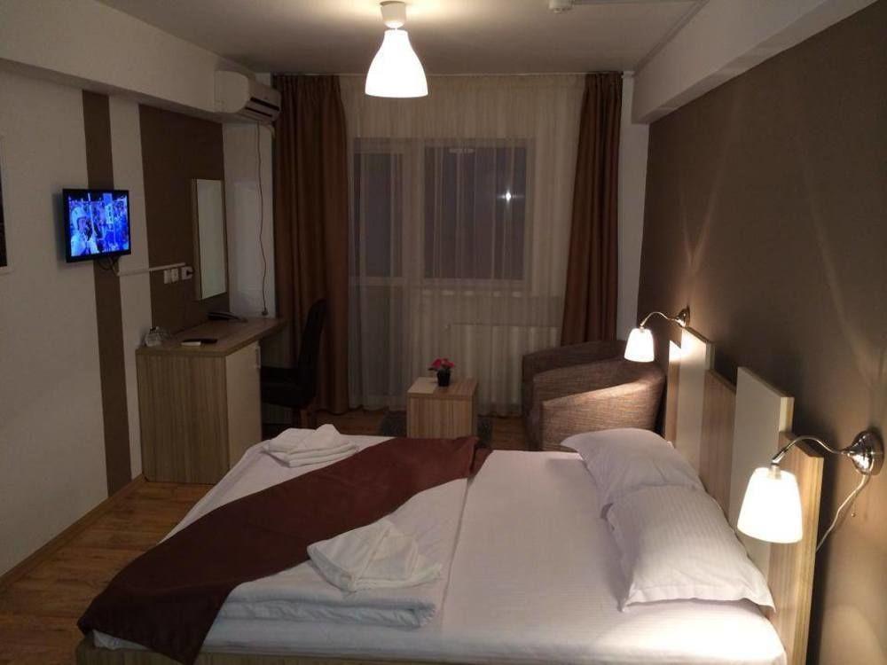Hotel Gala Cluj-Napoca Extérieur photo