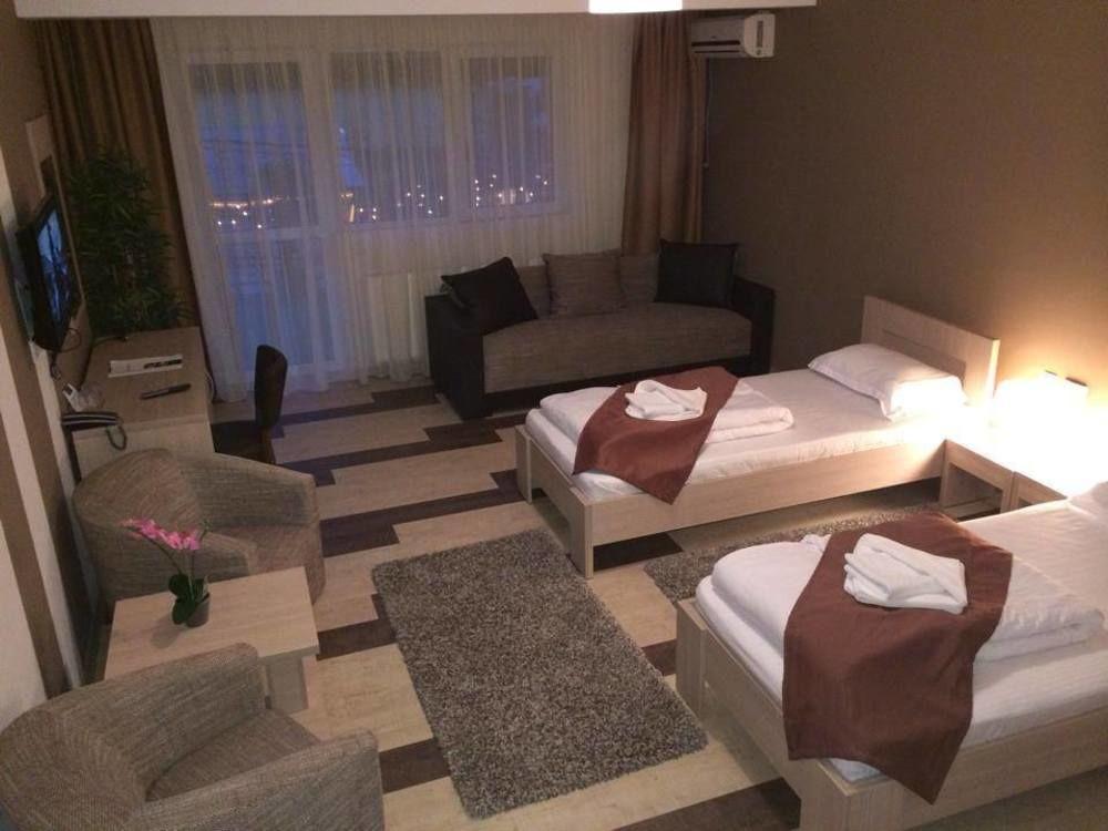 Hotel Gala Cluj-Napoca Extérieur photo